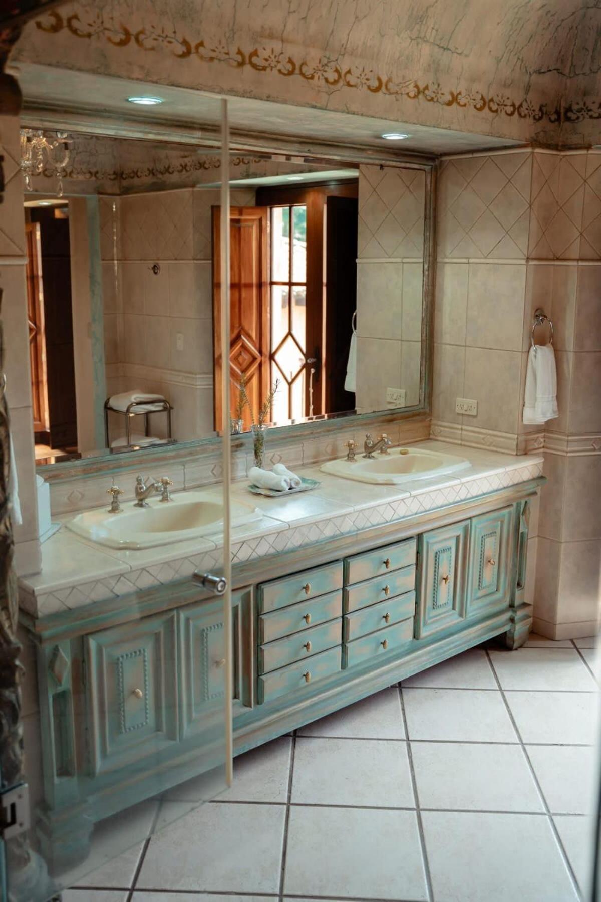 Sharazade - Boutique Stay Pool Magical Setting 안티구아 과테말라 외부 사진
